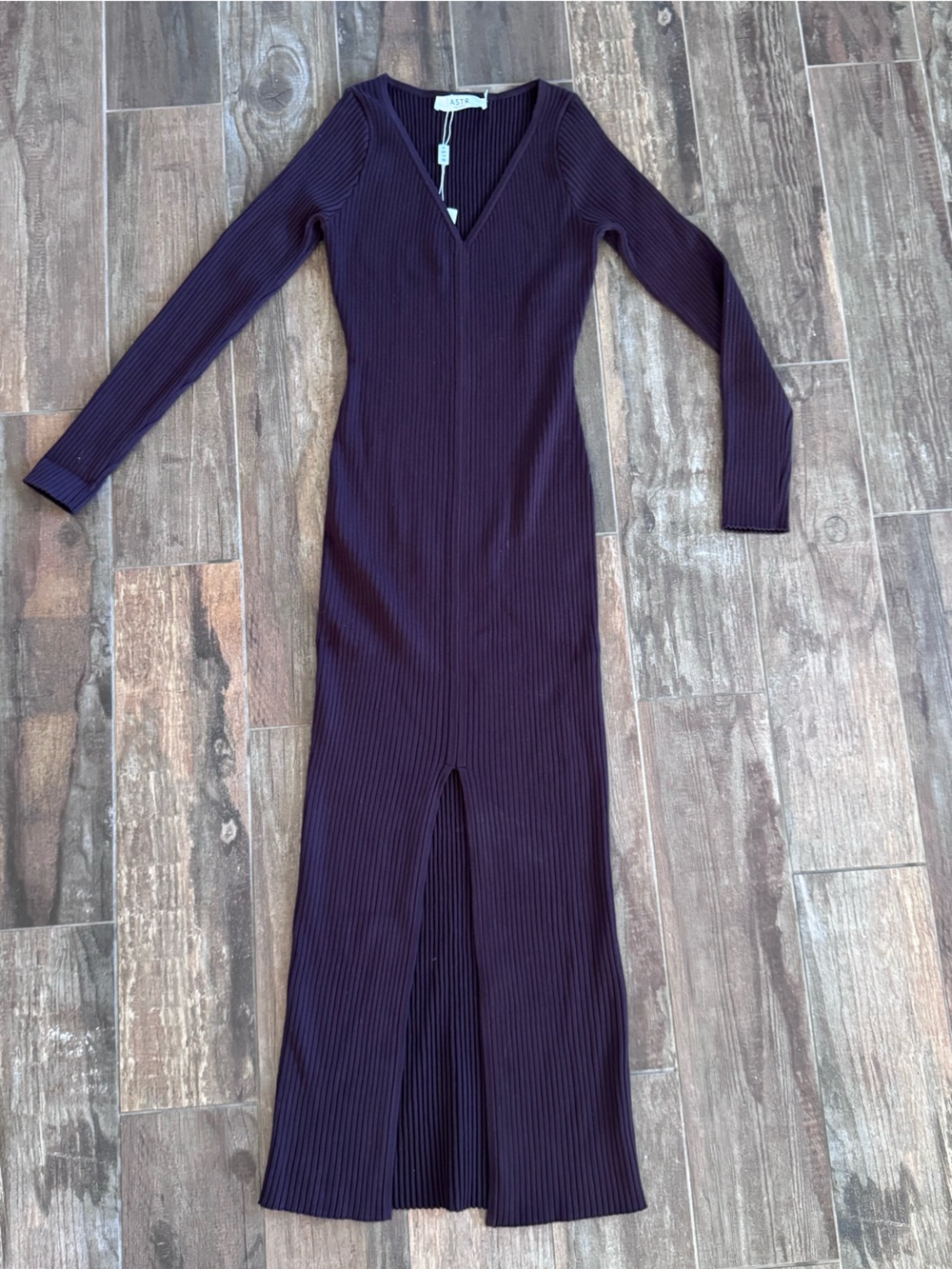 Astr the Label Ribbed Long Sleeve Deep V Maxi Dress